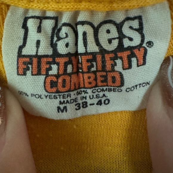 Vintage Armadillo Lone Star Beer Hanes Yellow Short Sleeve Tee - Picture 3 of 7